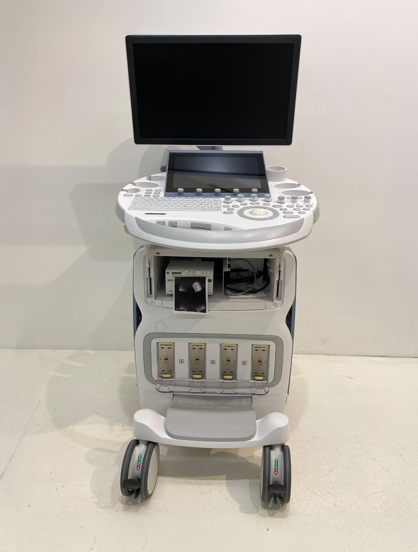 GE Voluson E8 Back View